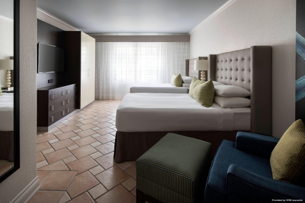 Hotel St Kitts Marriott Resort and The Royal Beach Casino (Kittitian Village)